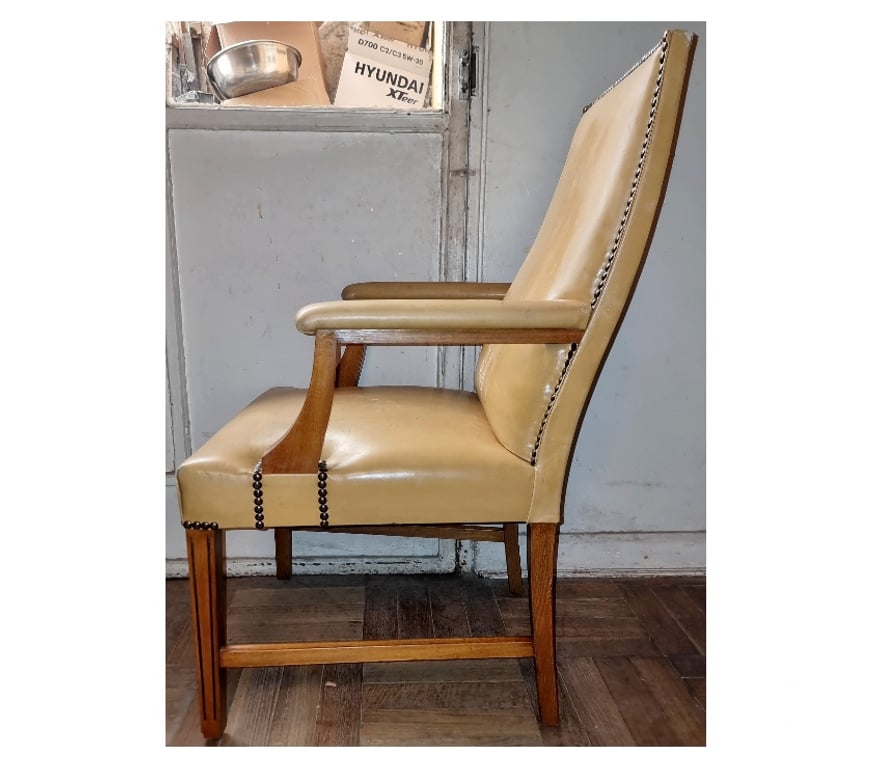 Muebles Santiago Quinta Normal - Fotos de Sillones estilo Directorio con Cuero Cafe madera de Encina