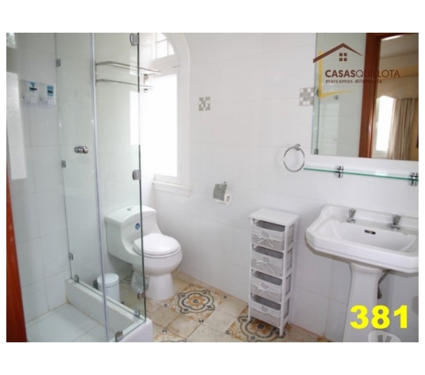 Bienes Raices Valparaíso Viña del Mar - Fotos de Se vende, Hermosa casa de 4 pisos en cerro Castillo.