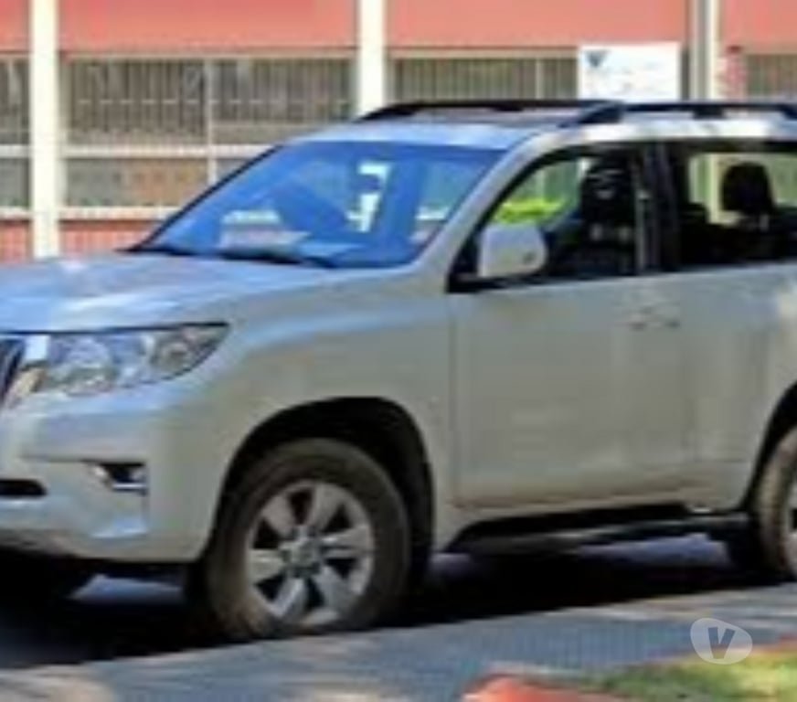 Accesorios para Autos Santiago Santiago - Fotos de Cubre Maleta TOYOTA LAND CRUISER PRADO año 2019 impecable