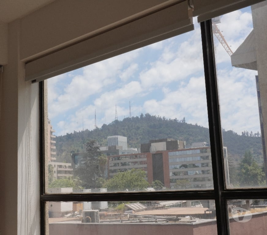 Arriendo oficinas Santiago Providencia - Fotos de Metro Pedro de Valdivia oficina recepción y 1 privado