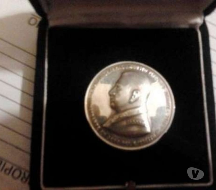 Antiguedades - Joyería Santiago Santiago - Fotos de Exclusiva Moneda de plata de 4 cm de diametro nueva.