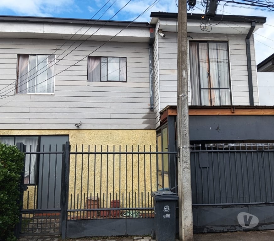 Bienes Raices Curicó Curicó - Fotos de CASA 4D+2B+1ES CURICO