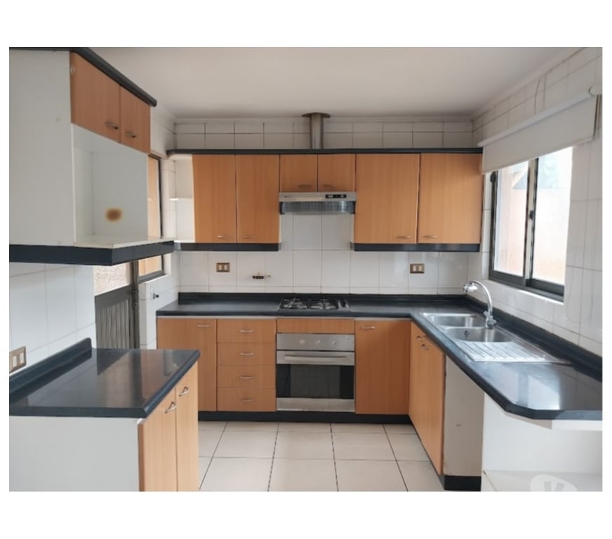 Arriendos Concepción San Pedro de la Paz - Fotos de Estupenda casa andalué, 2 pisos mas mansarda 4D 4B