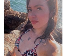 Bella natural rica ojos verdes rubia