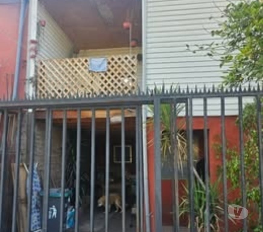 Bienes Raices Santiago Estación Central - Fotos de CASA 4D+1B+1ES ESTACION CENTRAL