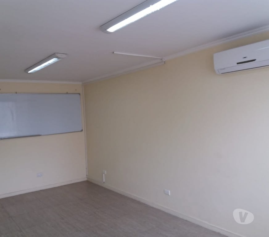 Arriendo oficinas Santiago Providencia - Fotos de Metro Pedro de Valdivia oficina recepción y 4privados