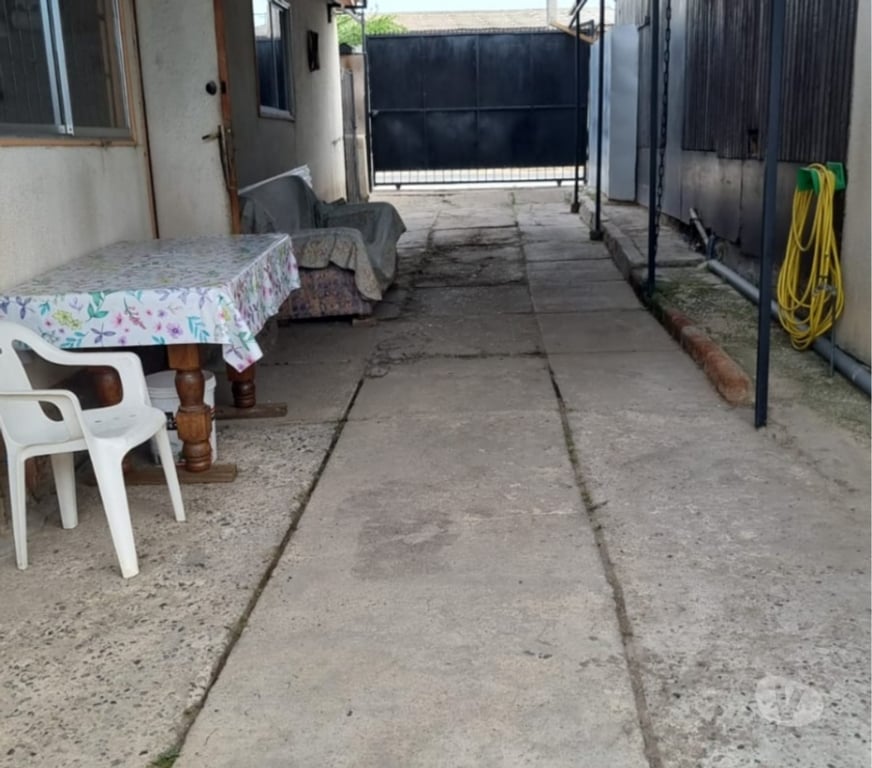 Bienes Raices Valparaíso Quilpué - Fotos de CASA INDEPENDIENTE UN PISO MAS LOCAL COMERCIAL BELLOTO