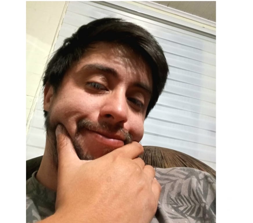 Escort Cautín Pucón - Fotos de Escort men. Buscas compañía ? Llamame