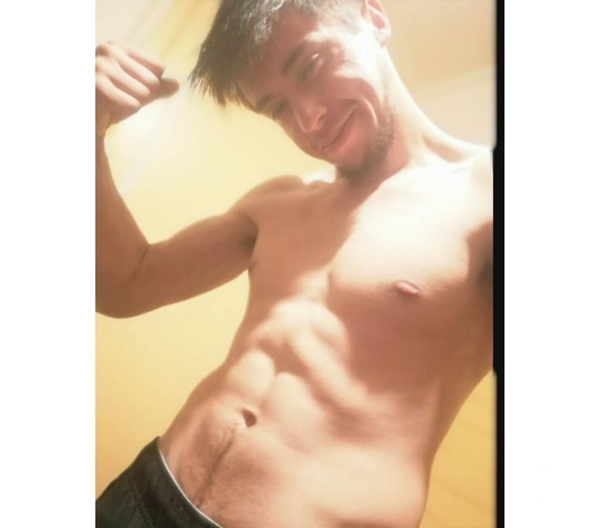 Escort Cautín Pucón - Fotos de Escort men. Buscas compañía ? Llamame