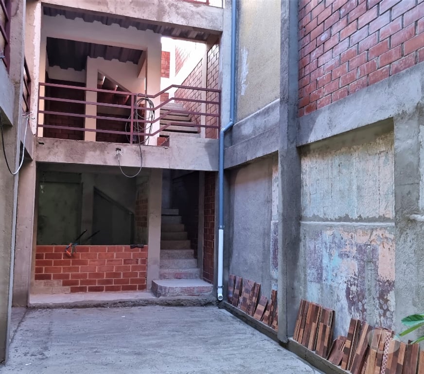 Bienes Raices Valparaíso Valparaíso - Fotos de HOSTAL POR TERMINAR REAL INVERSION