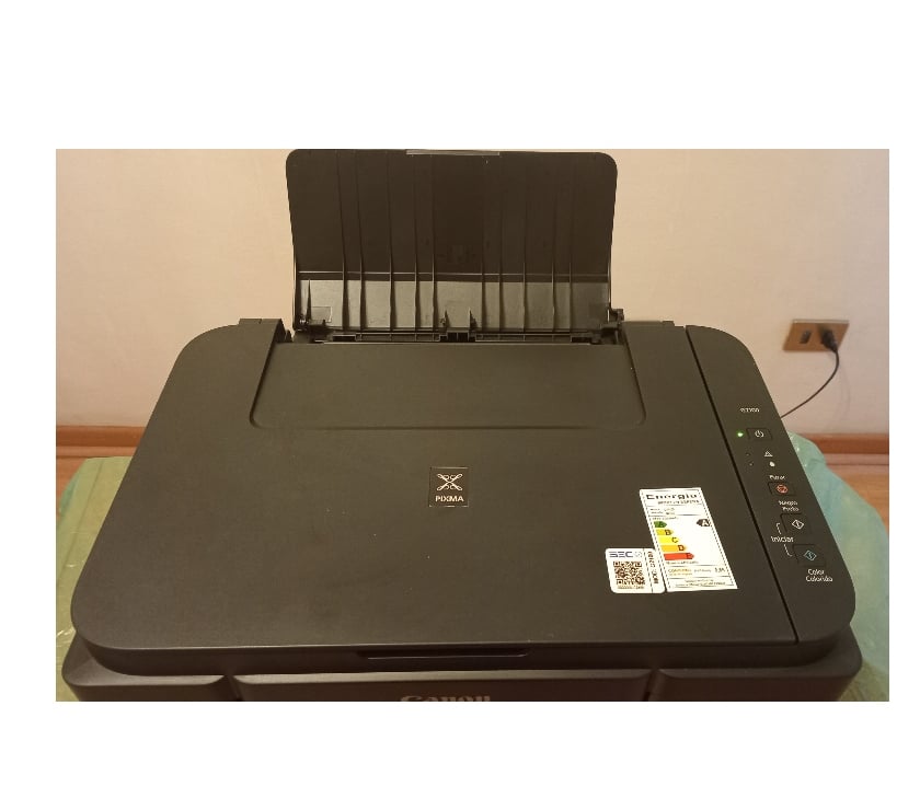 *VENDO IMPRESORA CANON MULTIFUNCIONAL+ MUEBLEC RUEDAS*