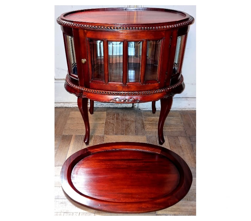 Muebles Santiago Quinta Normal - Fotos de Licorero ovalado con 2 puertas y vidrios biselados de Teca