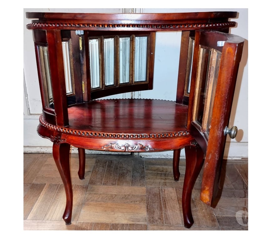 Muebles Santiago Quinta Normal - Fotos de Licorero ovalado con 2 puertas y vidrios biselados de Teca