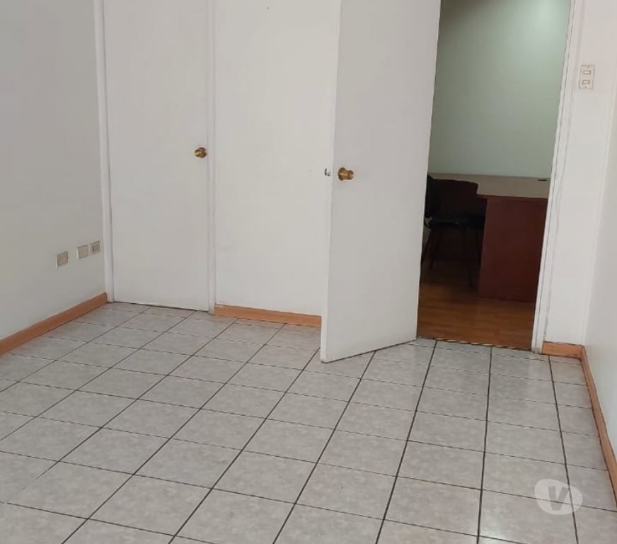 Bienes Raices Ñuble Chillán - Fotos de CHILLÁN: SE VENDE CENTRAL OFICINA, 45 M2