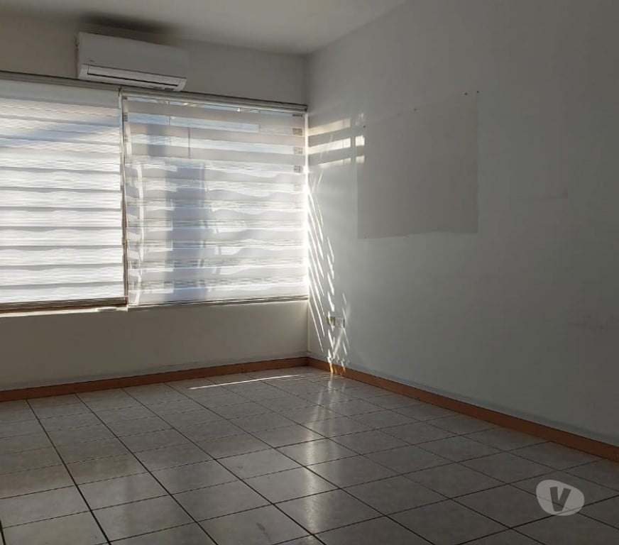 Bienes Raices Ñuble Chillán - Fotos de CHILLÁN: SE VENDE CENTRAL OFICINA, 45 M2