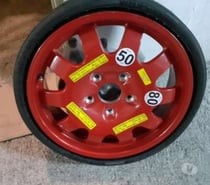 Fotos de 1 llanta con neumático nuevos linea Porsche Carrera 911