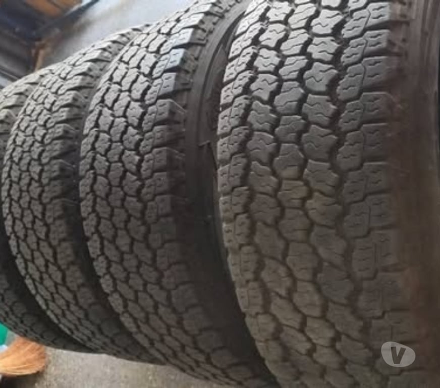 Accesorios para Autos Santiago Santiago - Fotos de 4 Neumàticos Good Year Wrangler Kevlar 275-60-R-20