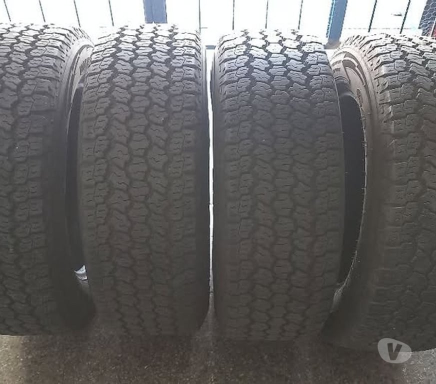 Accesorios para Autos Santiago Santiago - Fotos de 4 Neumàticos Good Year Wrangler Kevlar 275-60-R-20