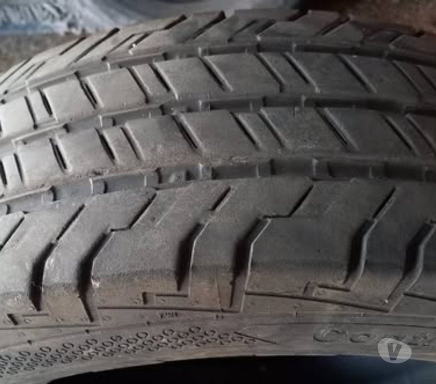 Accesorios para Autos Santiago Santiago - Fotos de 1 Neumàtico Continental 205-70-R-15 dibujo mixto nuevo