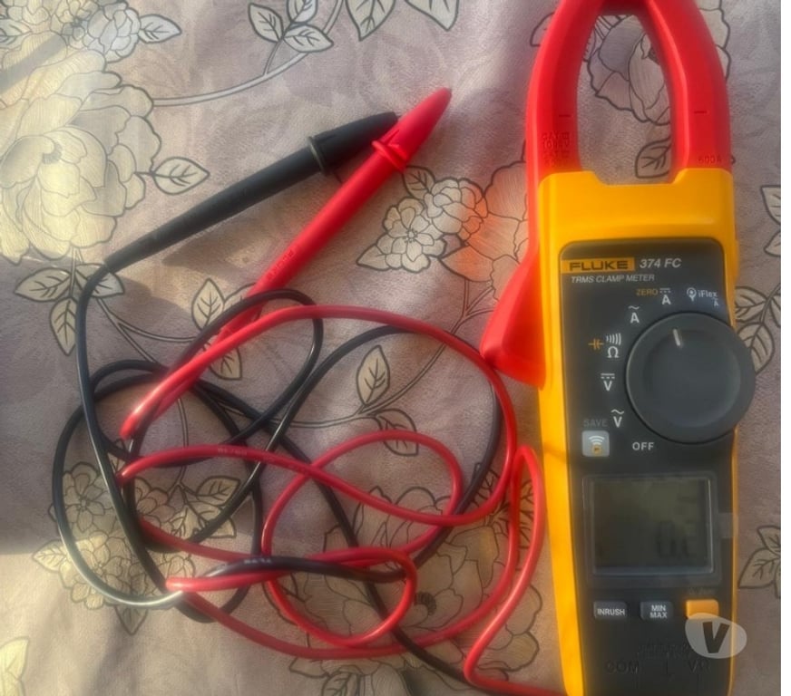 Material-Equipo Profesional San Felipe de Aconcagua San Felipe - Fotos de Pinza amperimétrica Fluke 374 FC de 600 A TRMS