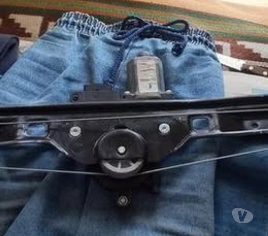 Accesorios para Autos Santiago Santiago - Fotos de Flujómetro cremallera botoneras alza vidrios Fiat doblo